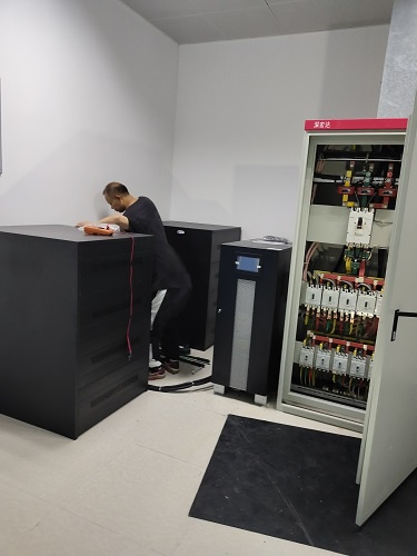 ups51漫画20kva,ups包括哪些设备,ups51漫画要供哪些设备,